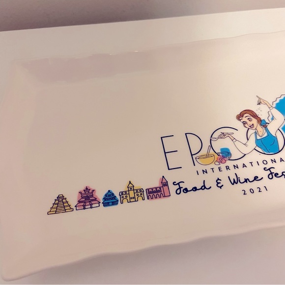 Belle Dessert Tray - Epcot International Food & Wine Festival 2021 - Picture 3 of 10